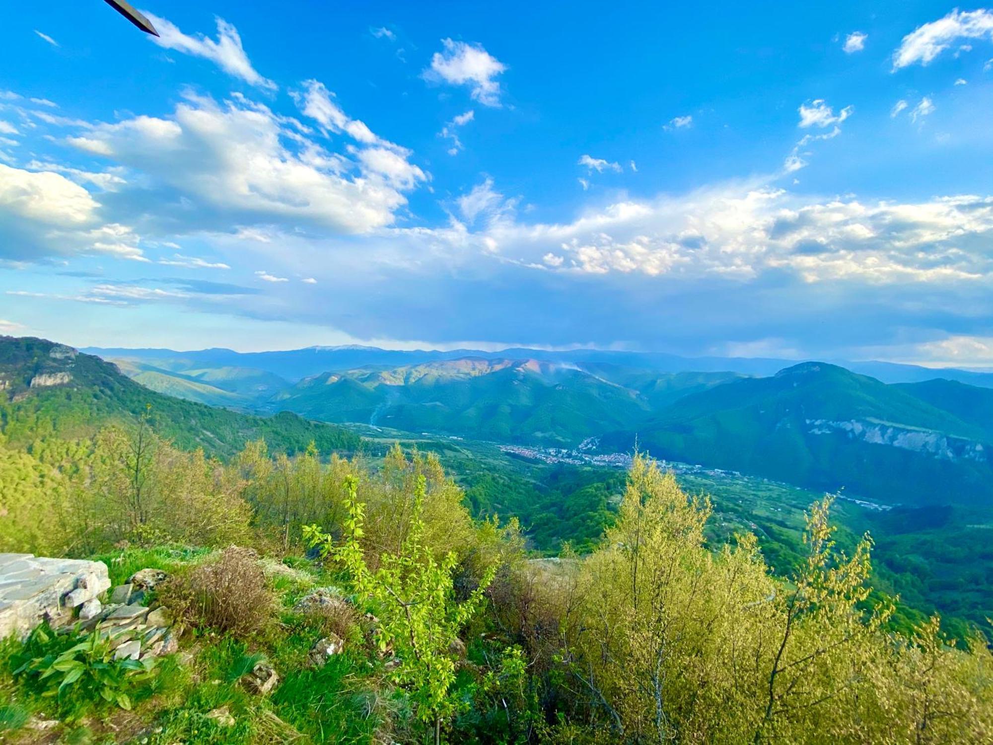 Пе́Трови Вили Ribaritsa Buitenkant foto